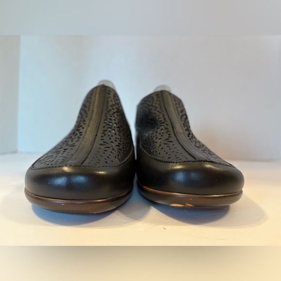 Easy Spirit Dawn black leather lightweight sling back mules size 8 WW NWOT - Picture 6 of 11